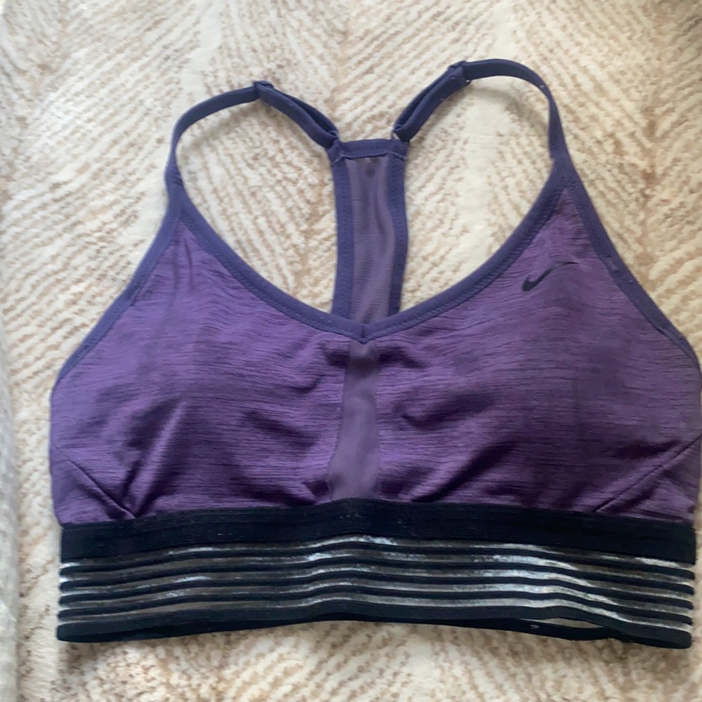 Nike Sports bra Sz small EUC